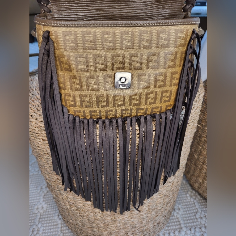🔥SOLD🔥Authentic Fendi Boho Fringe Handbag louis vuitton boho bag - Picture 13 of 16